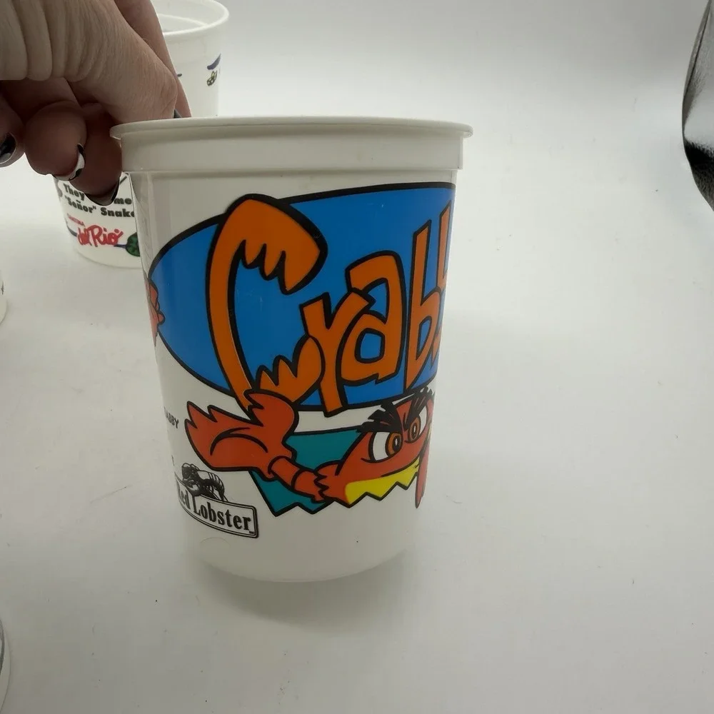 N/A vtg plastic